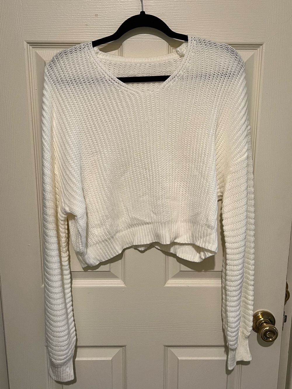 White Cropped Knit Sweater Size L